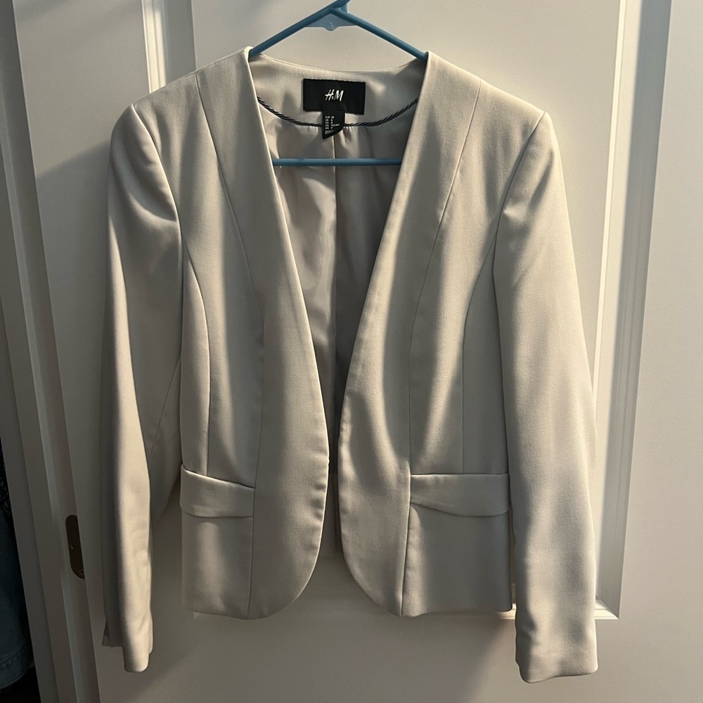 H&M Women's Elegant White Blazer